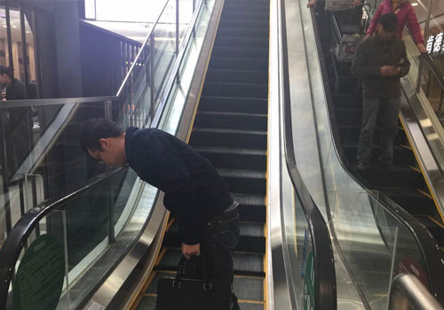 电梯为什么怕水怕脏