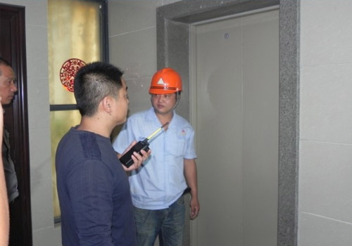 物业遇到电梯困人应该有什么应急预案