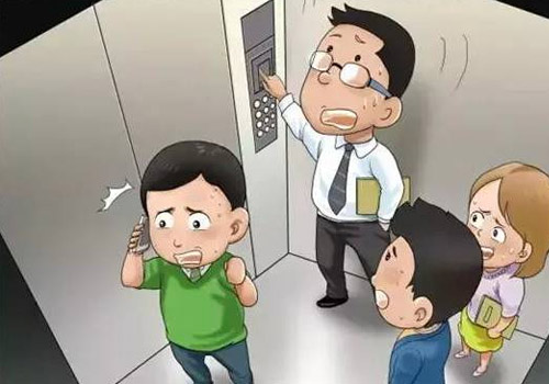 遇到电梯卡层如何做到保护措施？