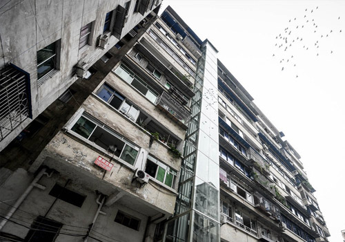 老旧小区加装电梯还需要政策给予支持