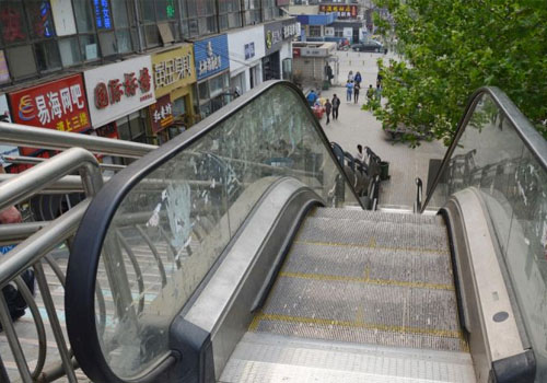 电梯1.jpg