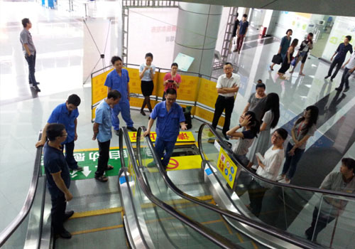 电梯1.jpg