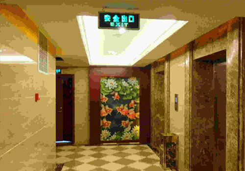电梯2.jpg