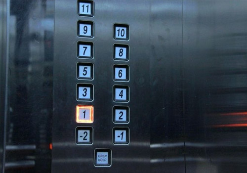 电梯1.jpg
